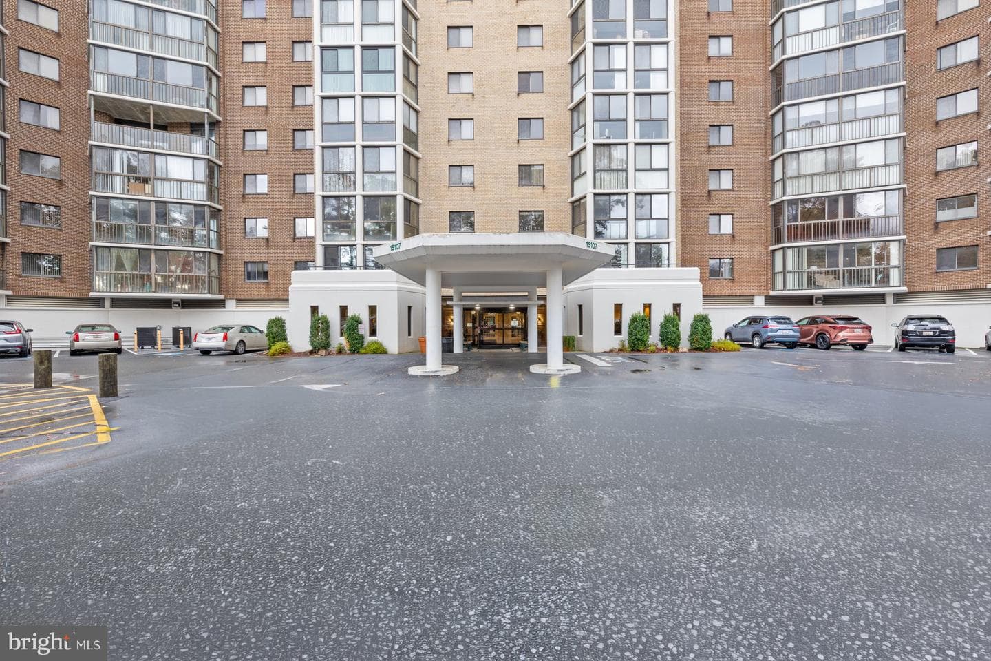 15107 Interlachen Drive #2-801 photo 3