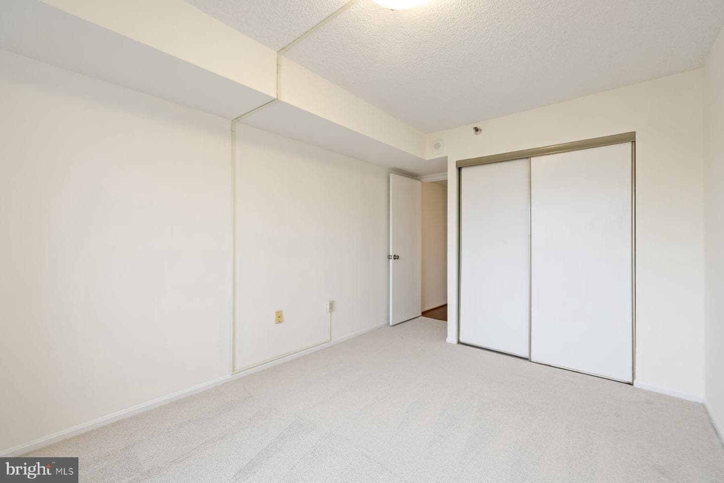 15107 Interlachen Drive #2-801 photo 31