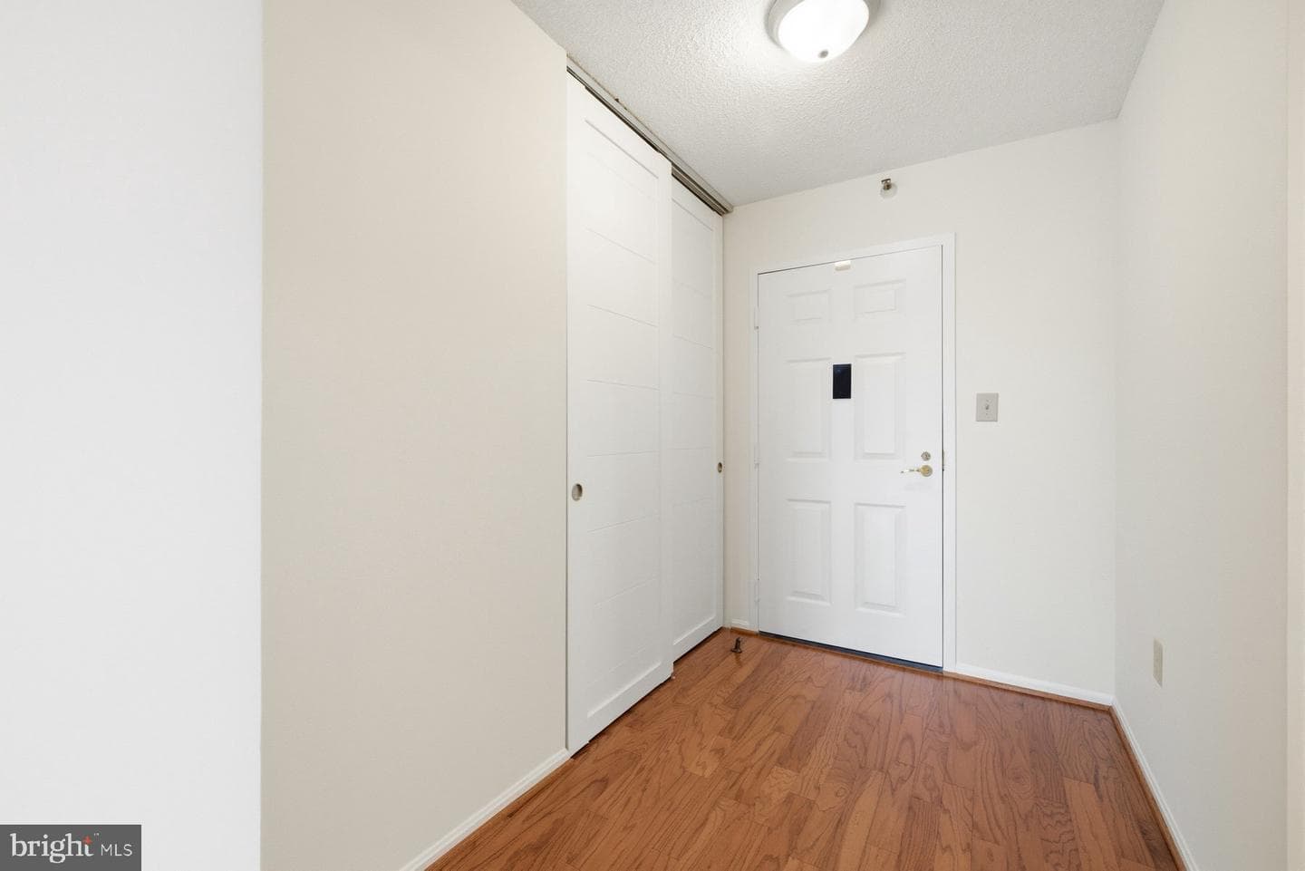 15107 Interlachen Drive #2-801 photo 4