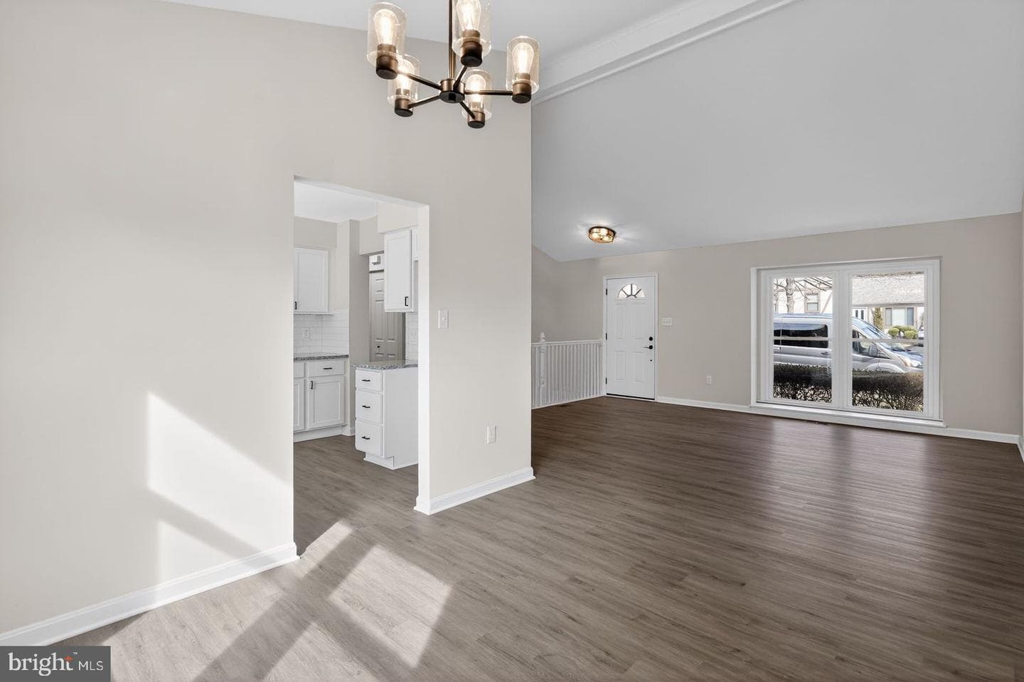 19031 McFarlin Drive photo 11