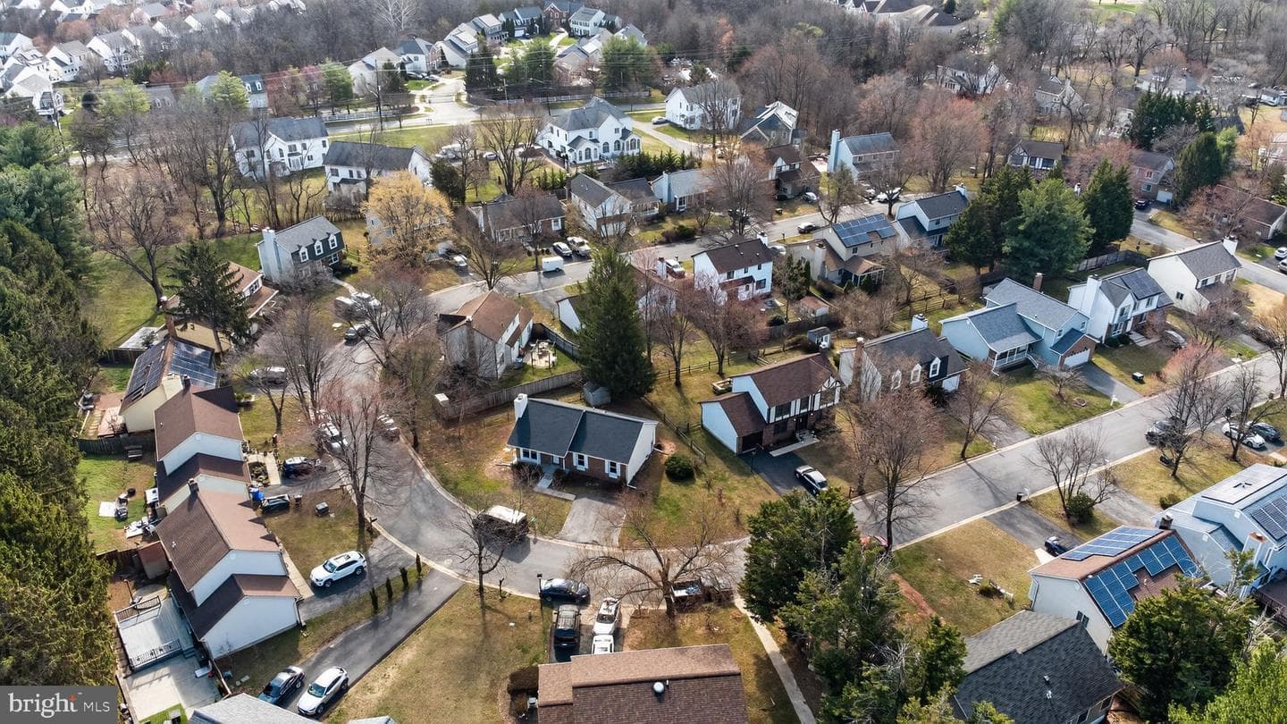 19031 McFarlin Drive photo 36