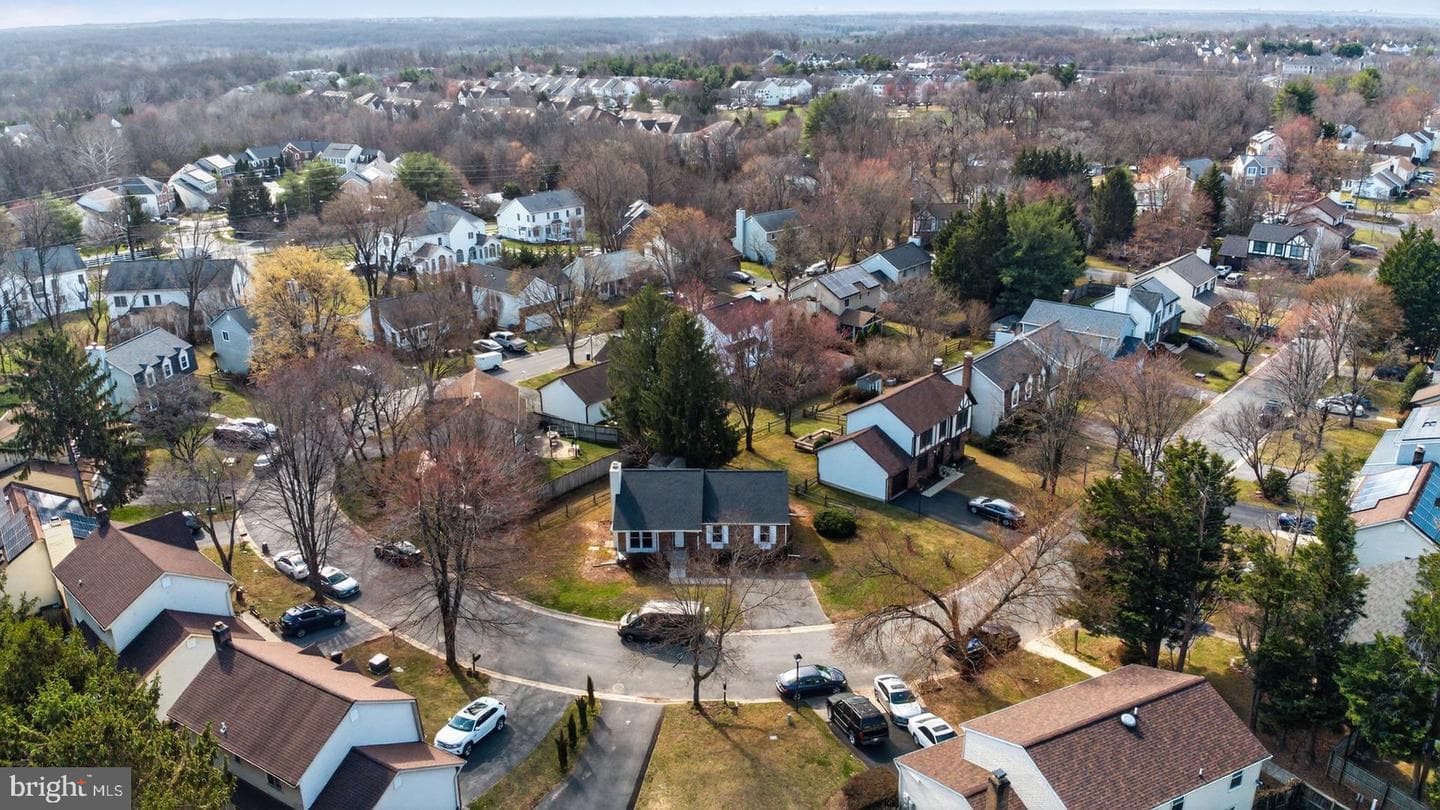 19031 McFarlin Drive photo 38