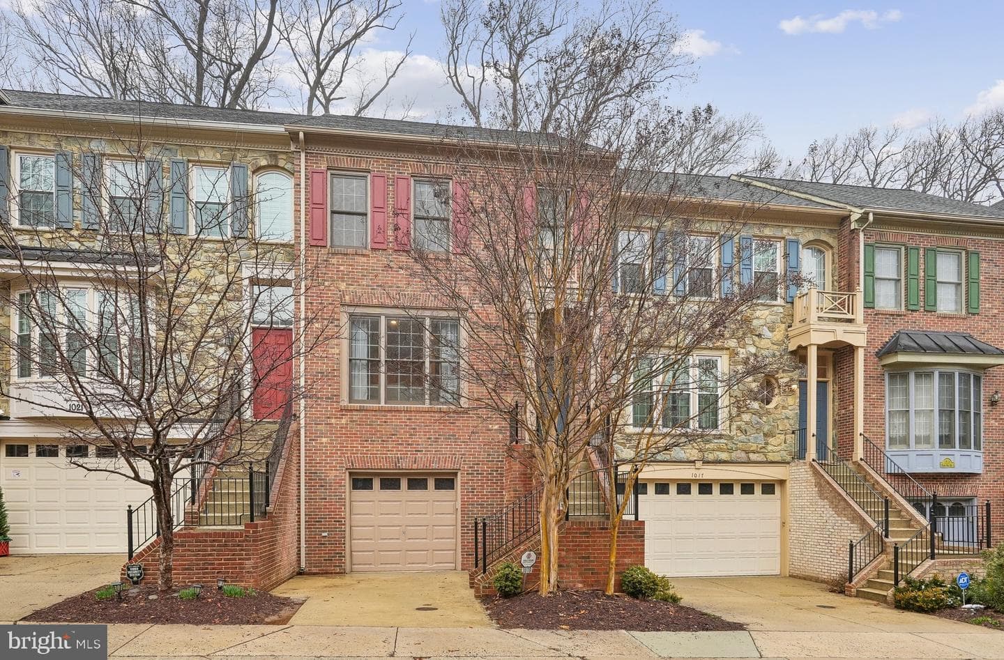 1019 Grand Oak Way photo 2