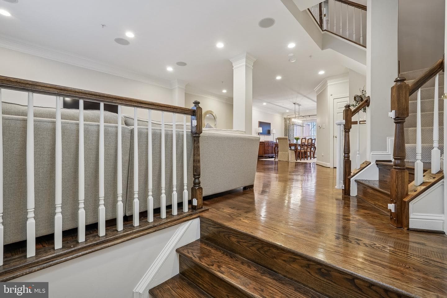 1019 Grand Oak Way photo 3