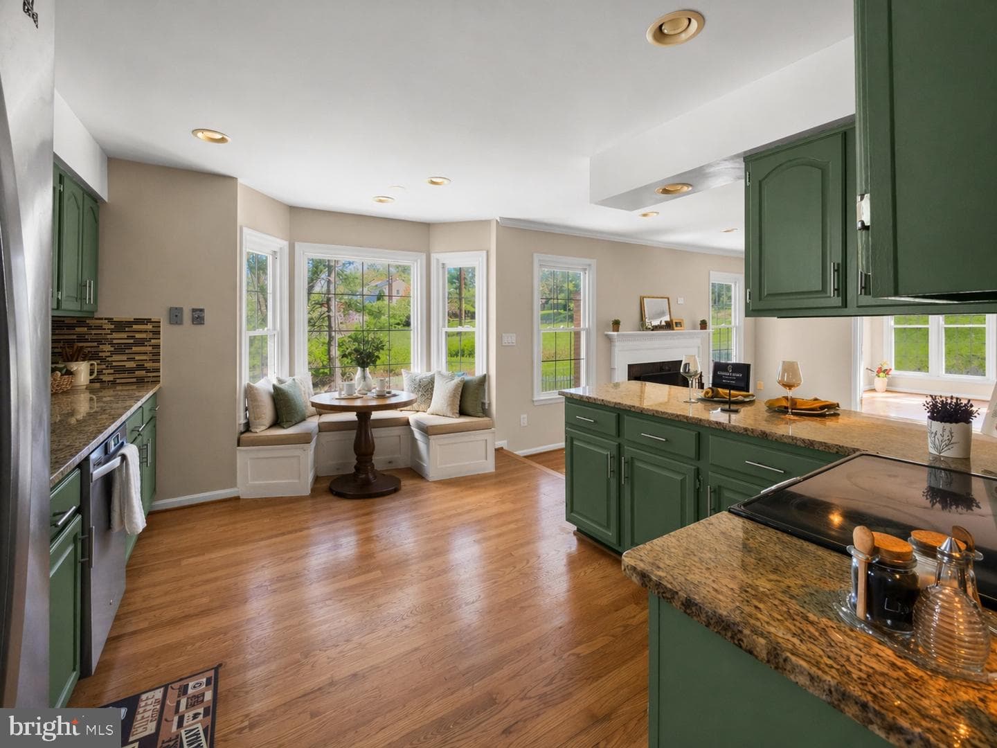 700 Beacon Hill Terrace photo 14