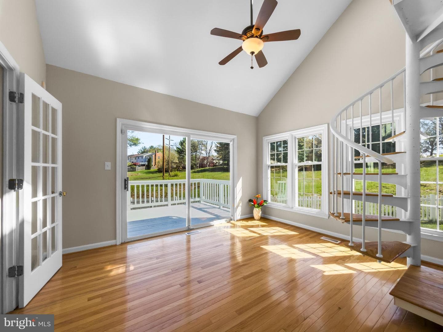 700 Beacon Hill Terrace photo 26