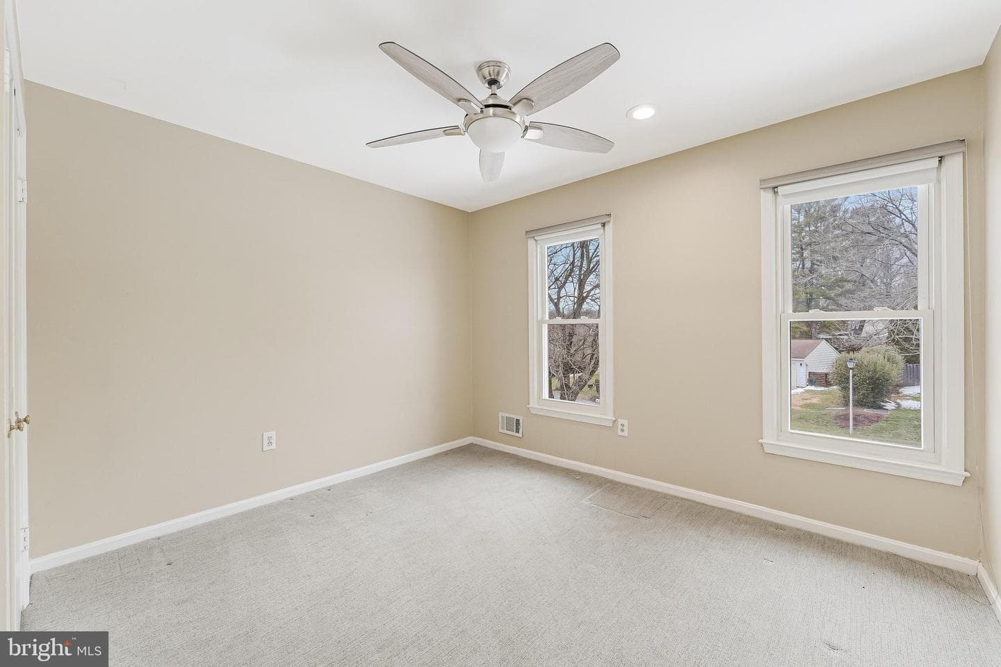 11433 Beechgrove Lane photo 32