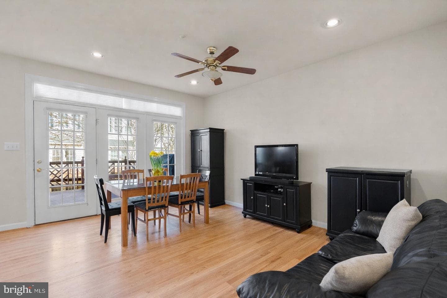 10407 Flowerfield Way photo 16