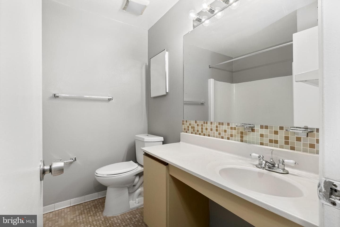18927 Mills Choice Road #6 photo 29