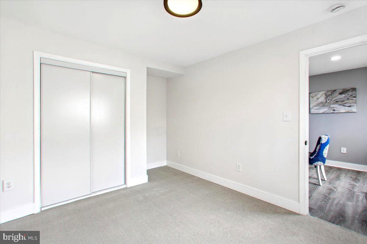 7635 Laytonia Drive photo 19