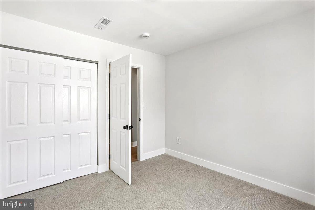 7635 Laytonia Drive photo 25