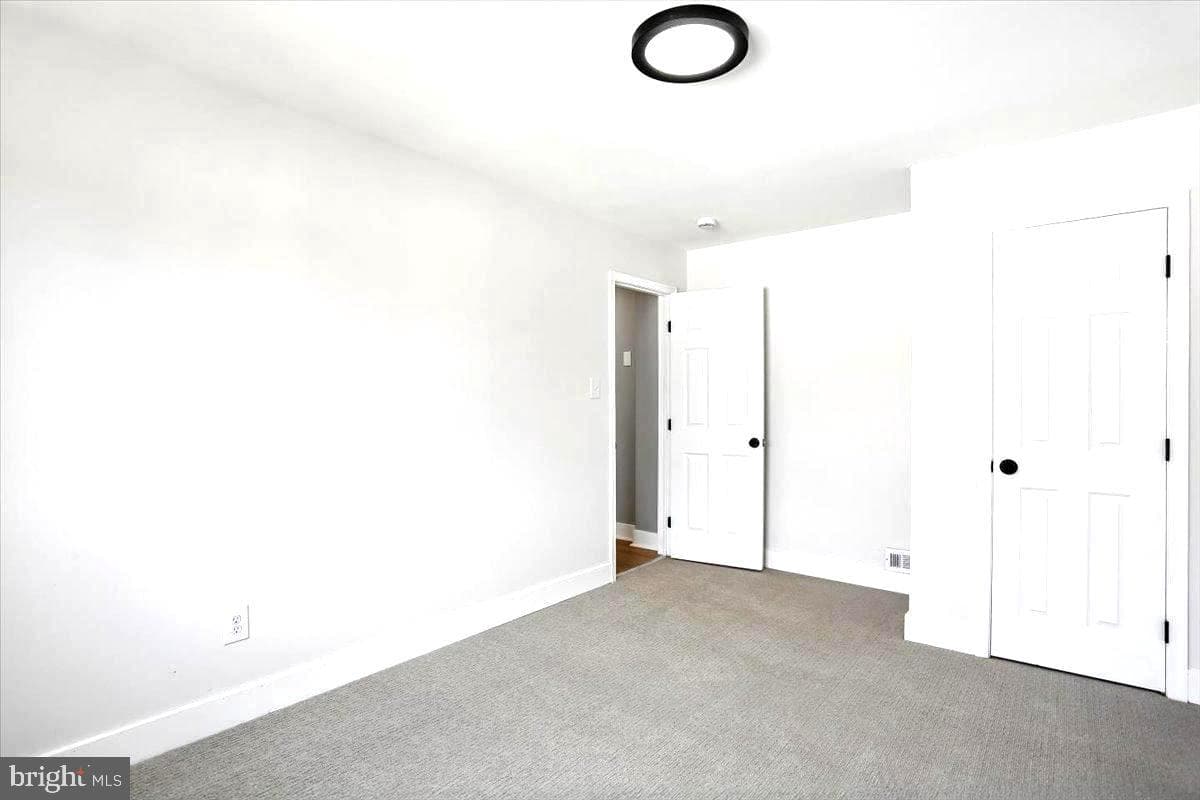 7635 Laytonia Drive photo 27