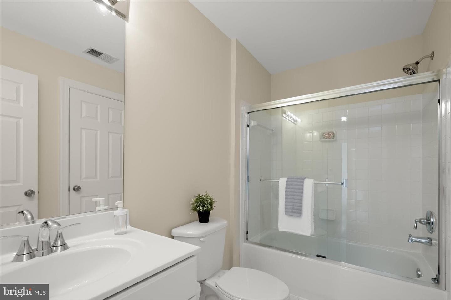 502 Barnside Place photo 40