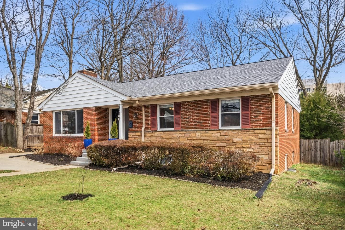 9707 Saxony Road photo 36