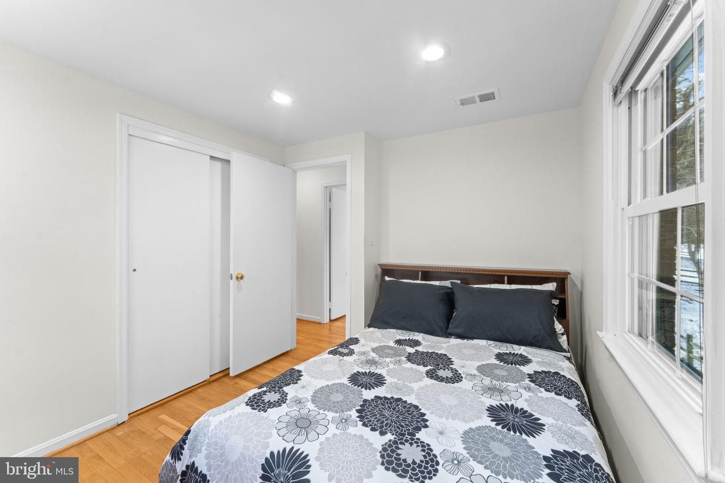 1104 Fallsmead Way photo 38