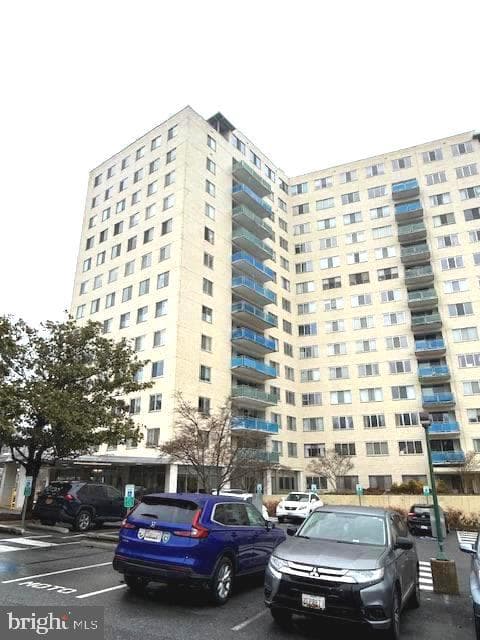 10201 Grosvenor #1204a photo 2