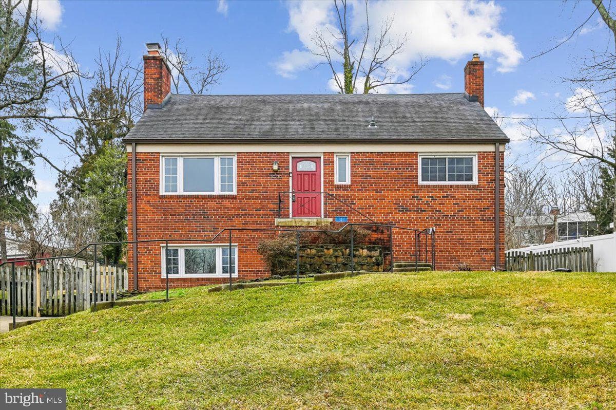 1909 Forest Dale Drive