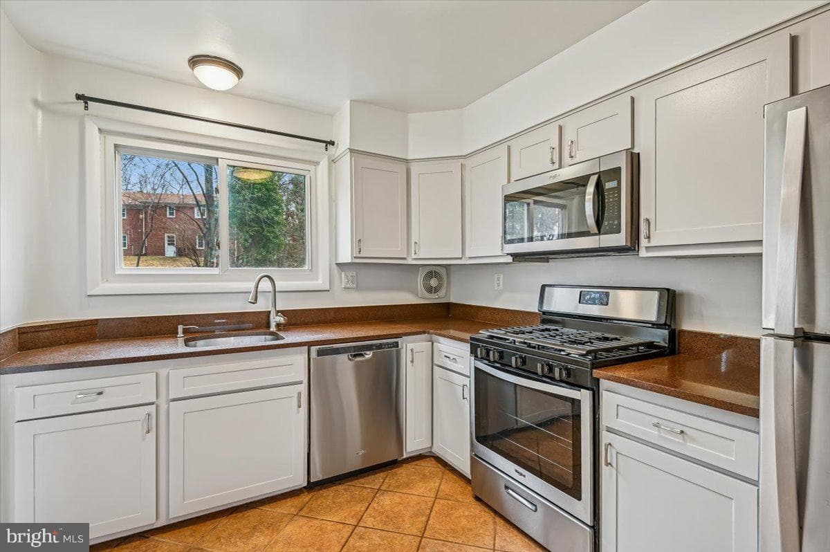 1909 Forest Dale Drive photo 6