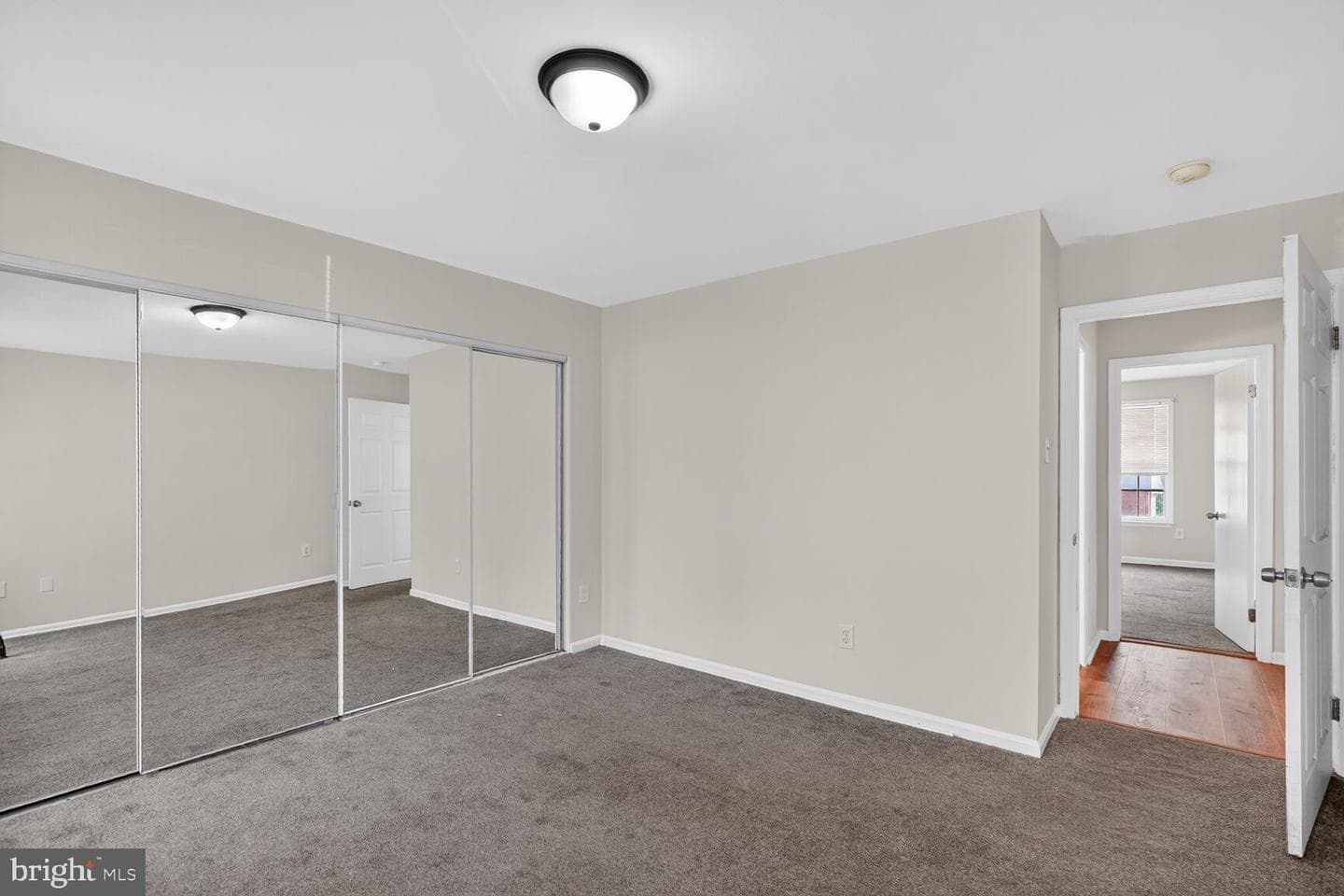 722 Quince Orchard Boulevard #101 photo 12