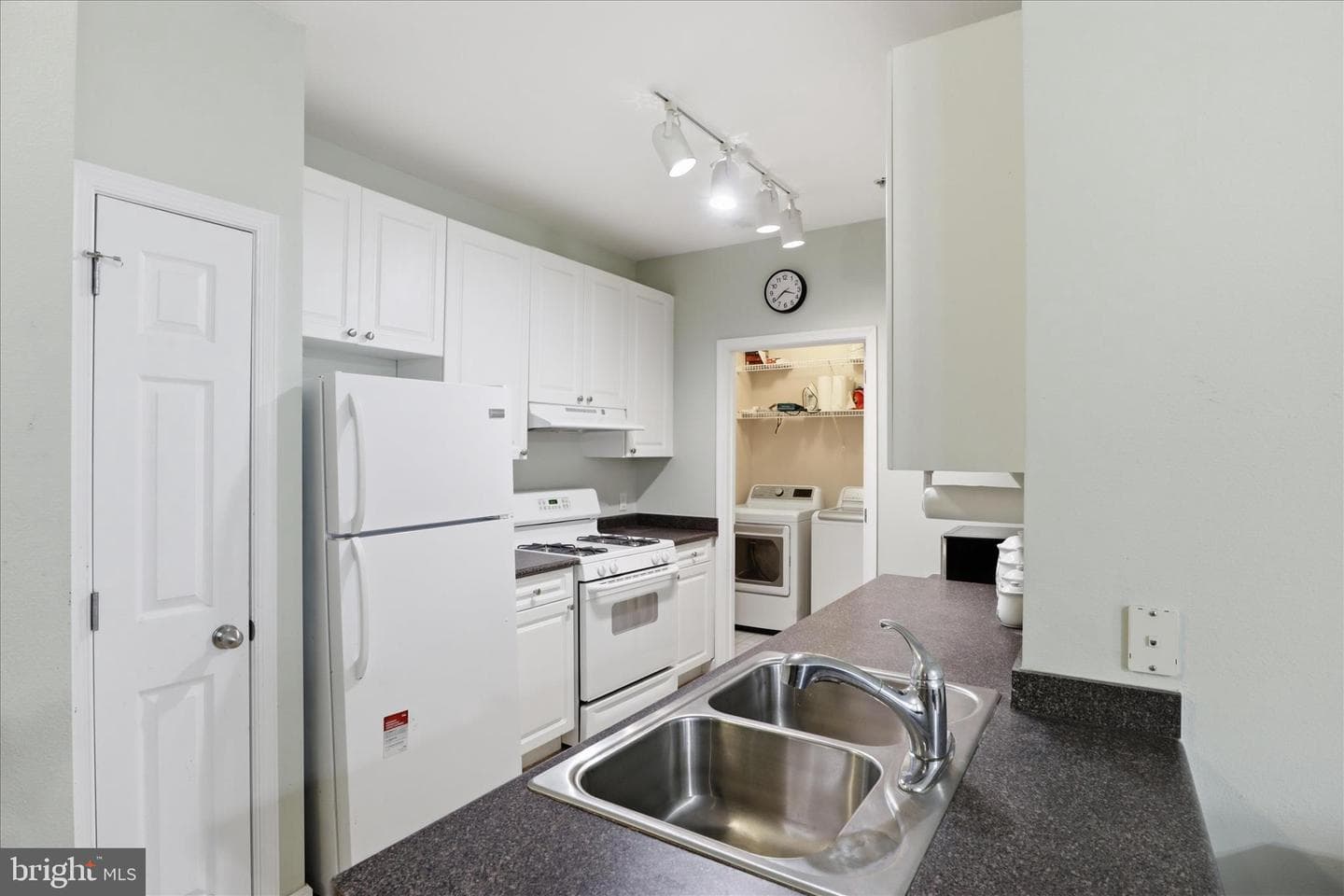 501 Hungerford Drive #338 photo 13