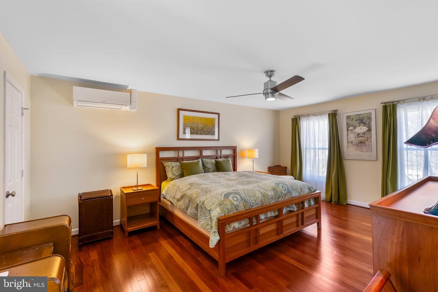 12328 Galesville Drive photo 4