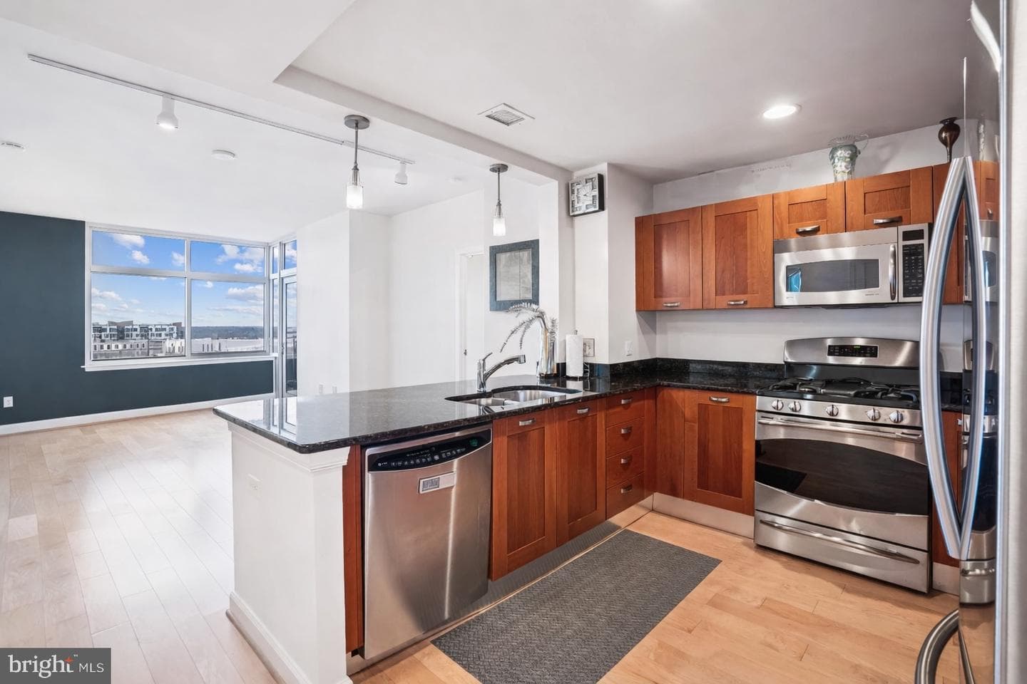5750 Bou Avenue #601 photo 7
