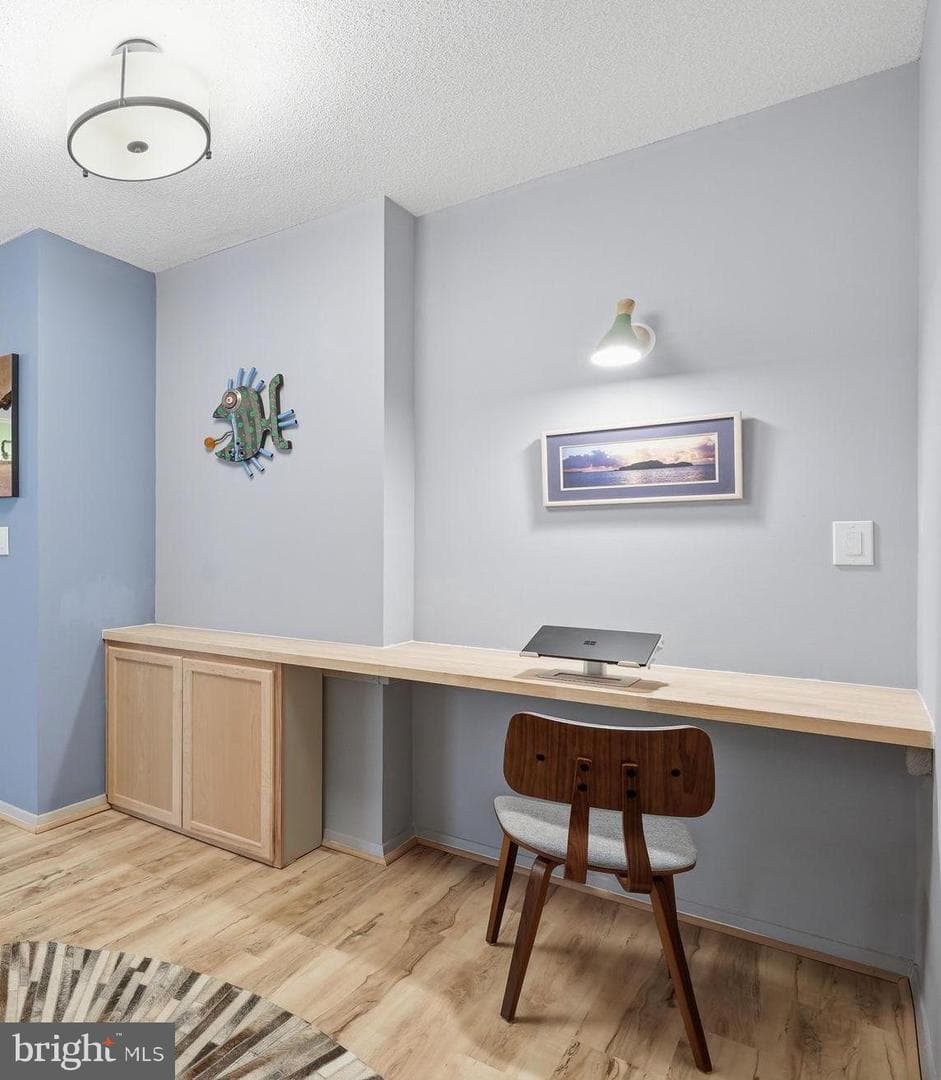 7111 Woodmont Avenue #518 photo 9