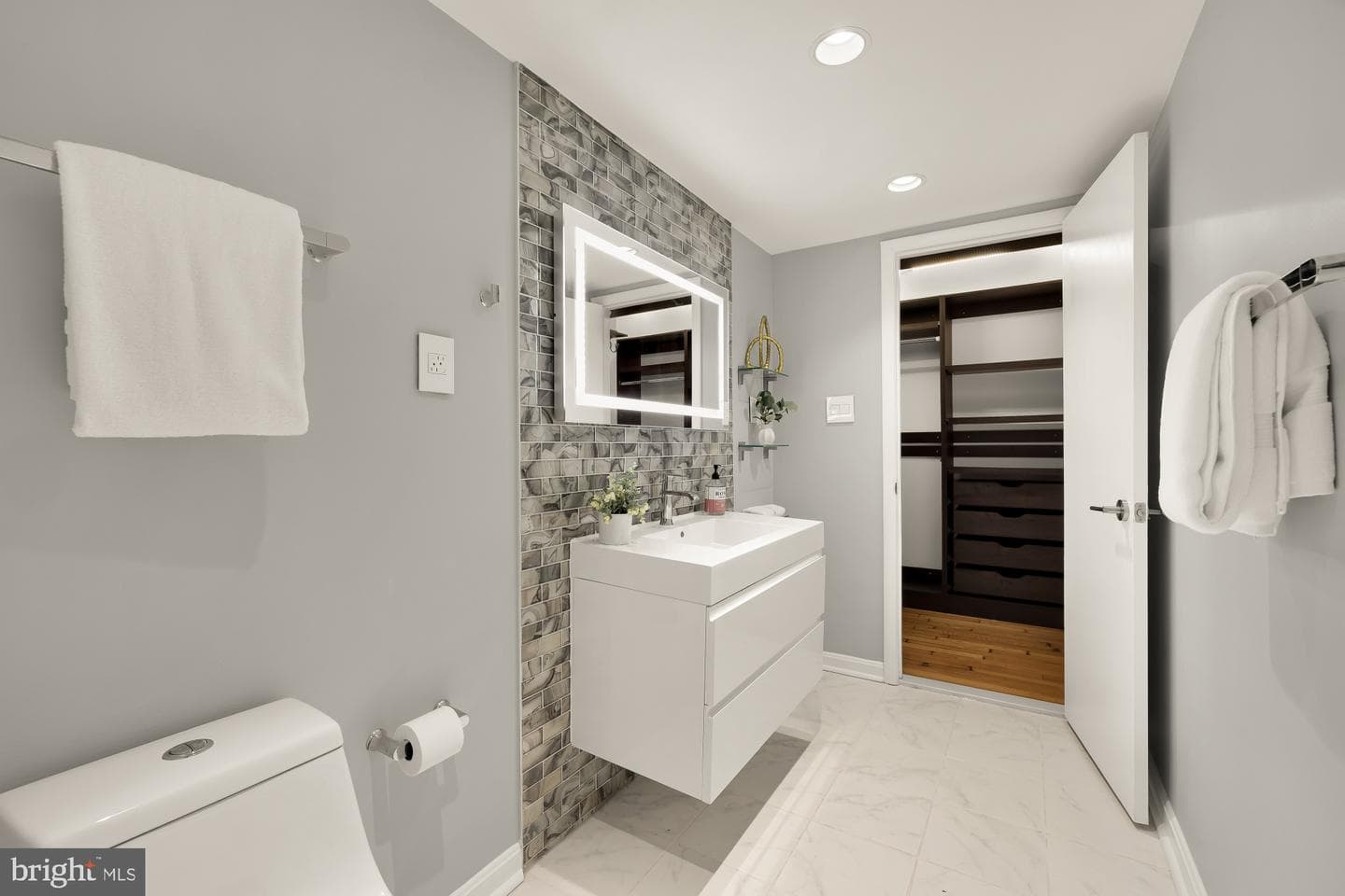 5500 Friendship Boulevard #1411n photo 22