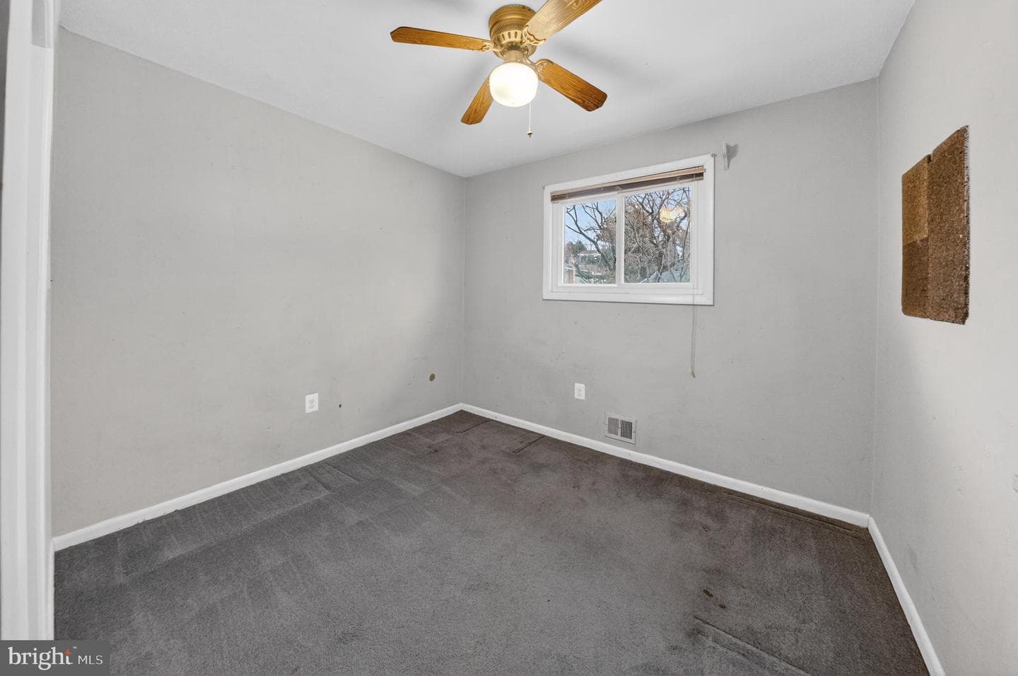 1030 Cresthaven Drive photo 10