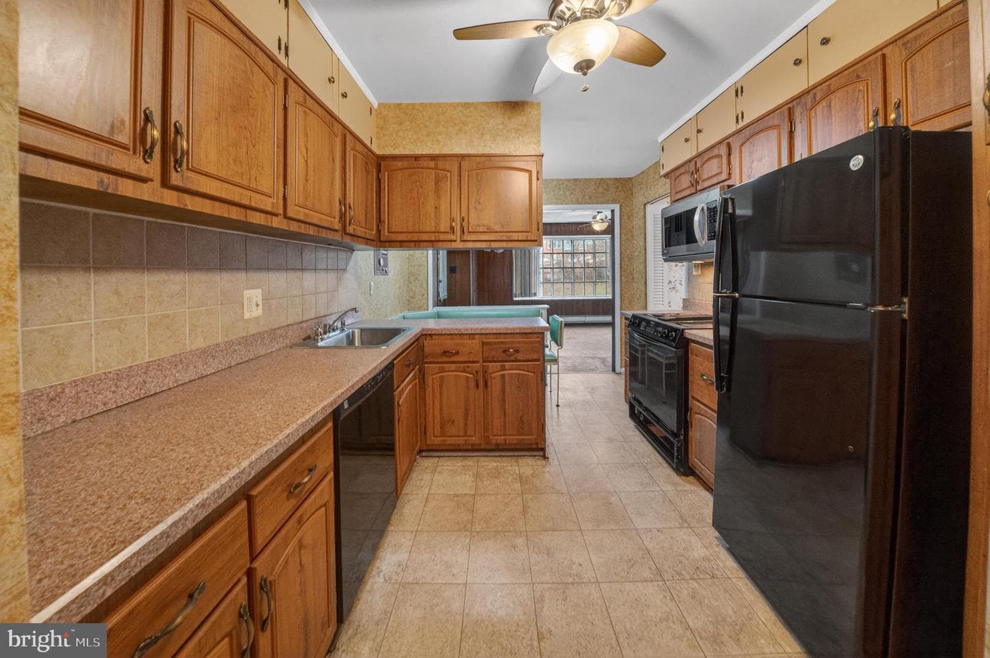 1030 Cresthaven Drive photo 14