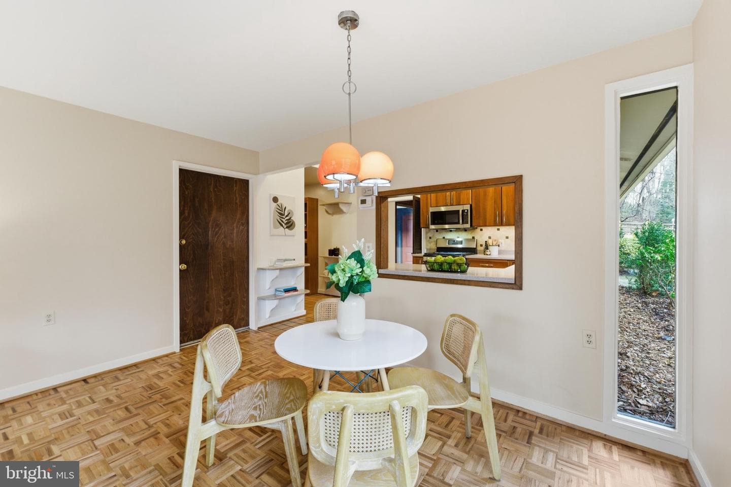 421 Beaumont Road photo 18