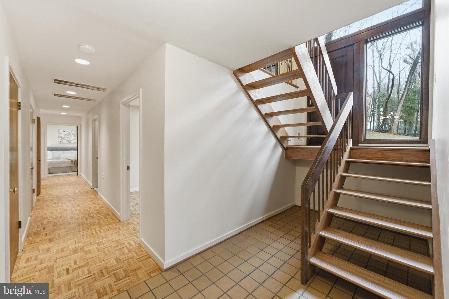 421 Beaumont Road photo 22