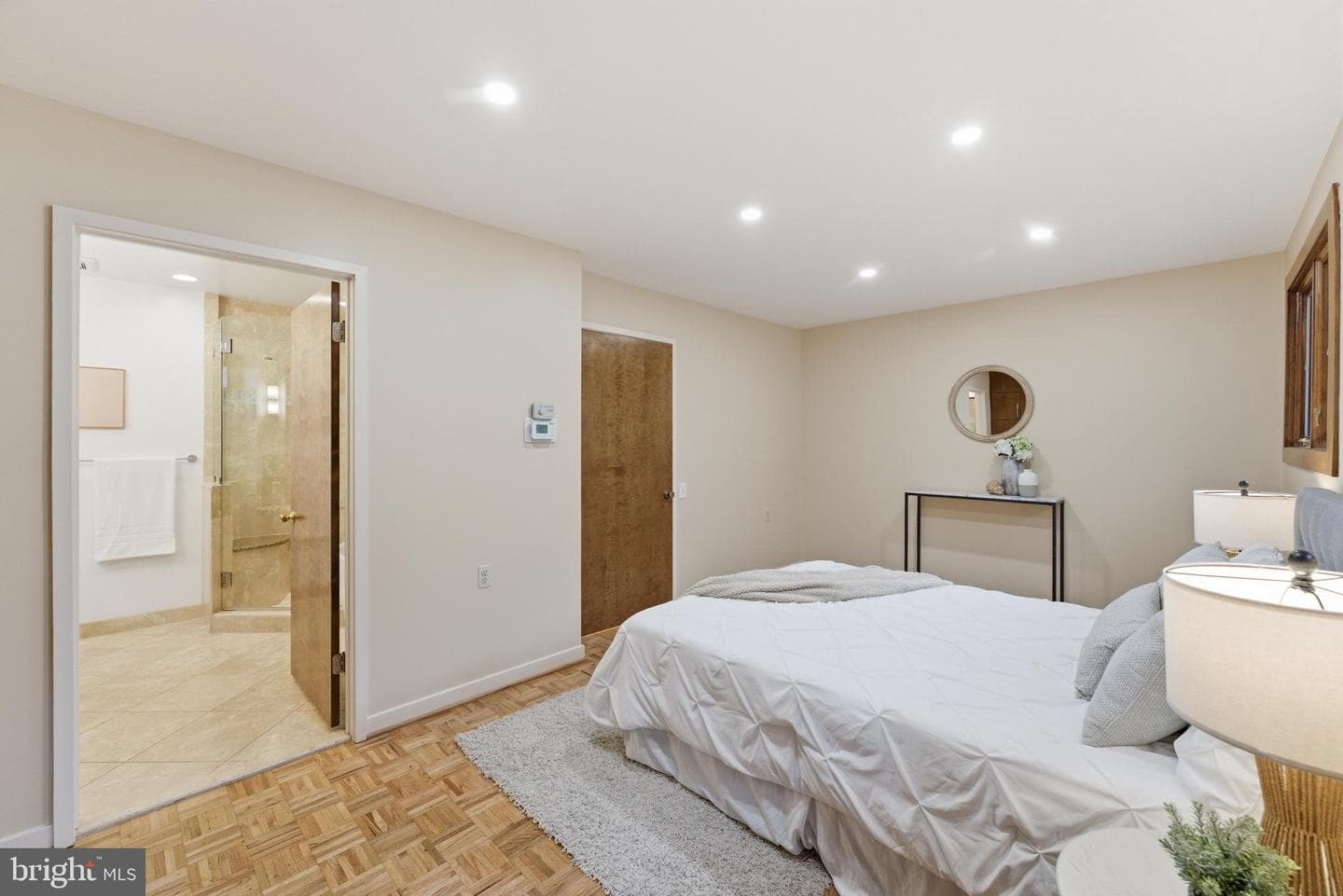 421 Beaumont Road photo 31