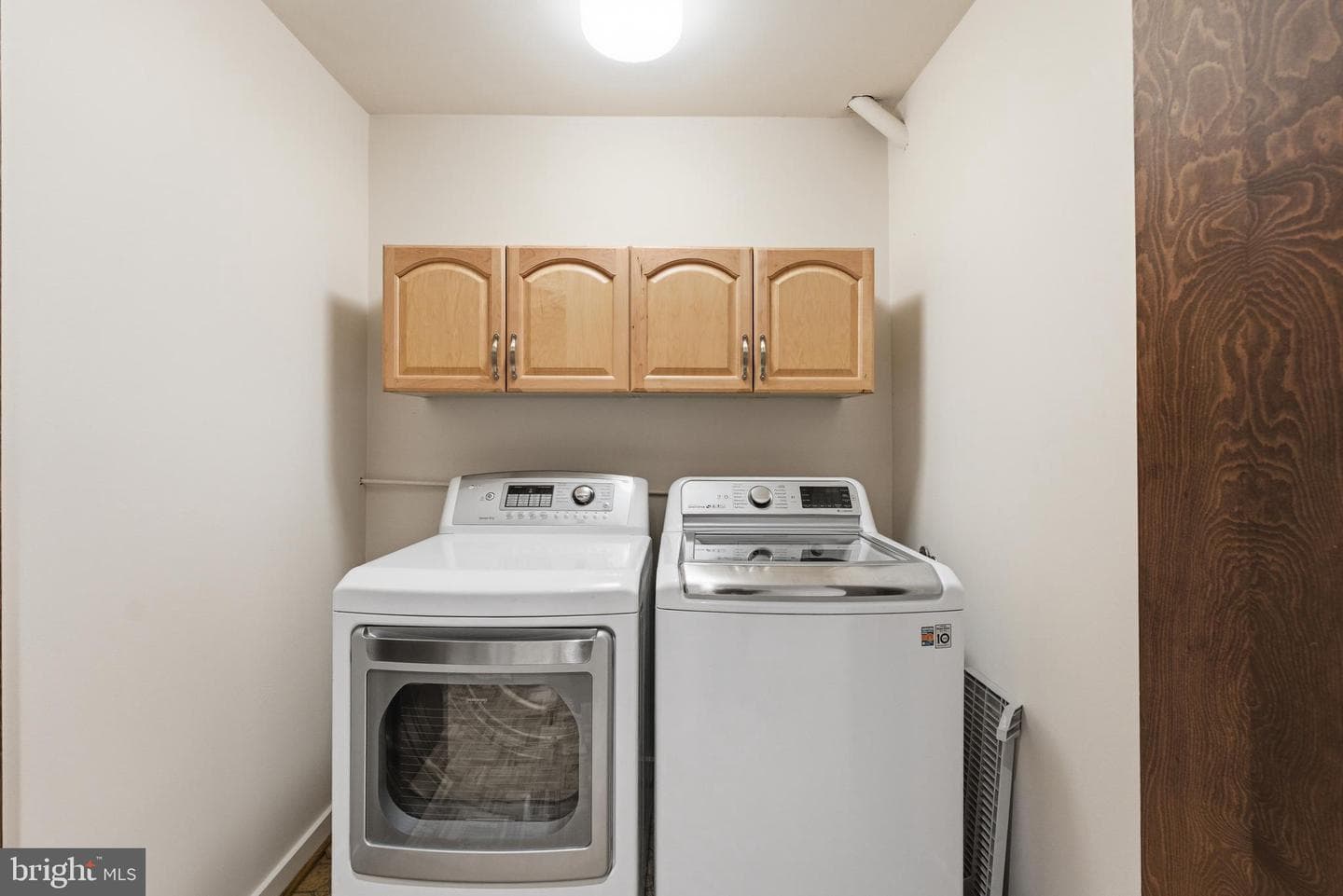 421 Beaumont Road photo 39