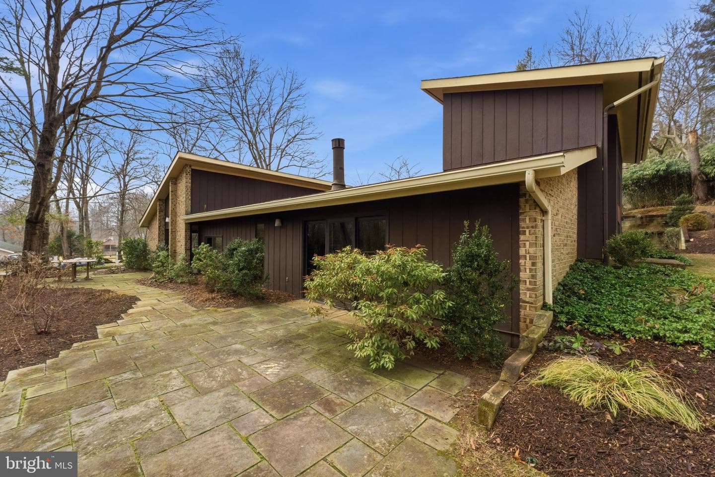 421 Beaumont Road photo 42