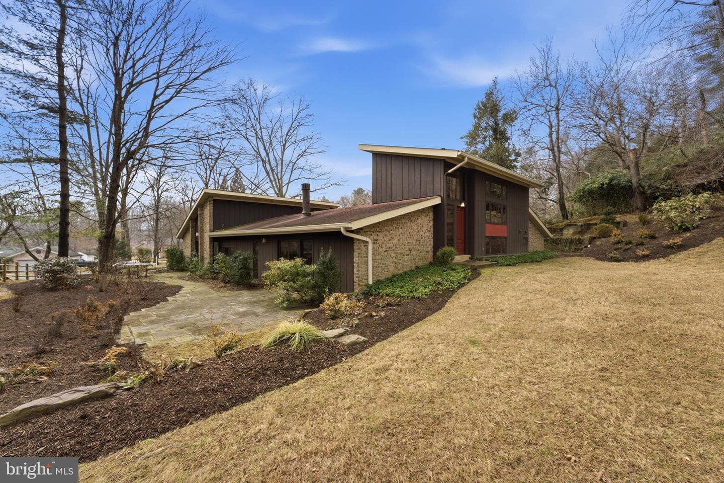 421 Beaumont Road photo 43
