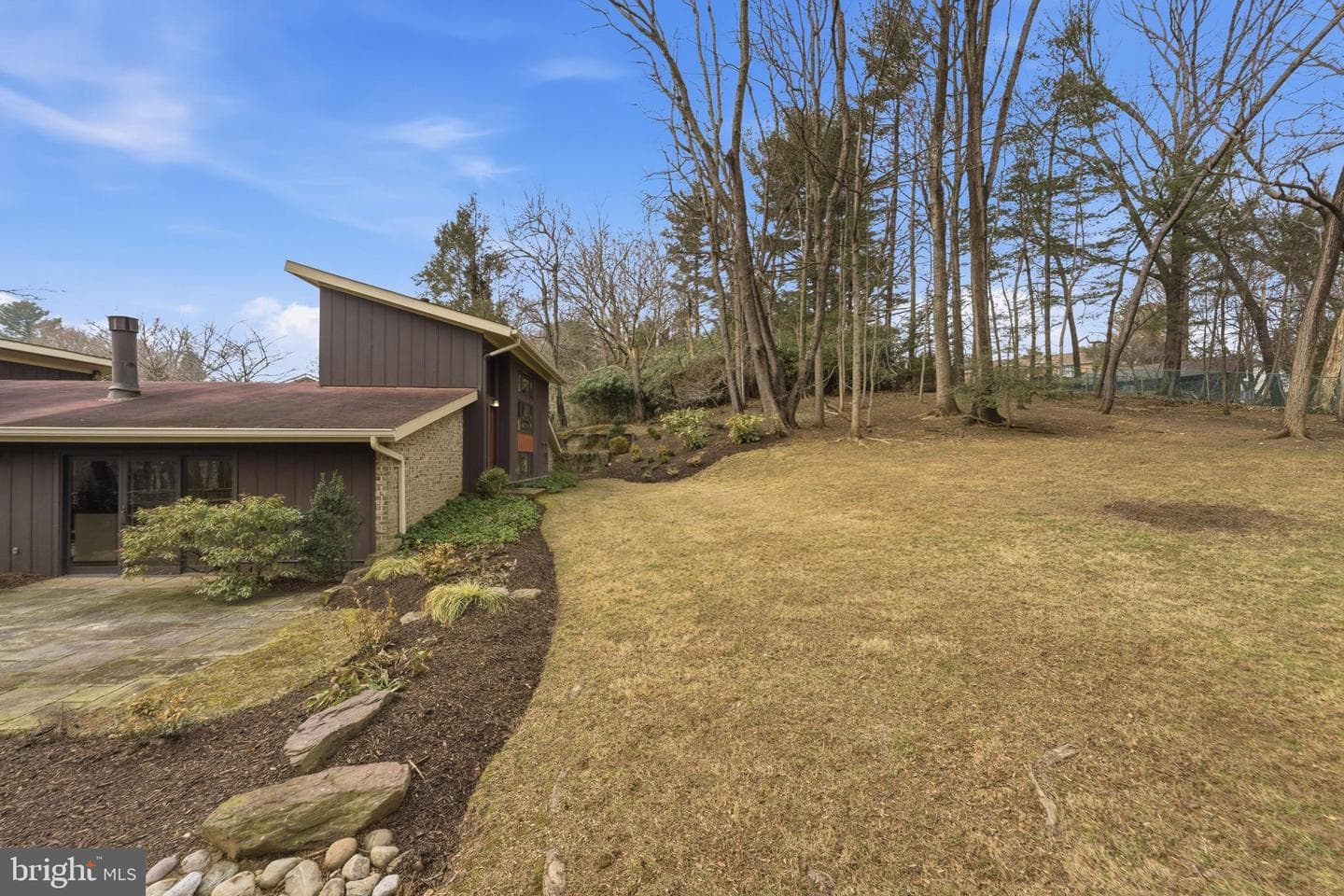 421 Beaumont Road photo 47