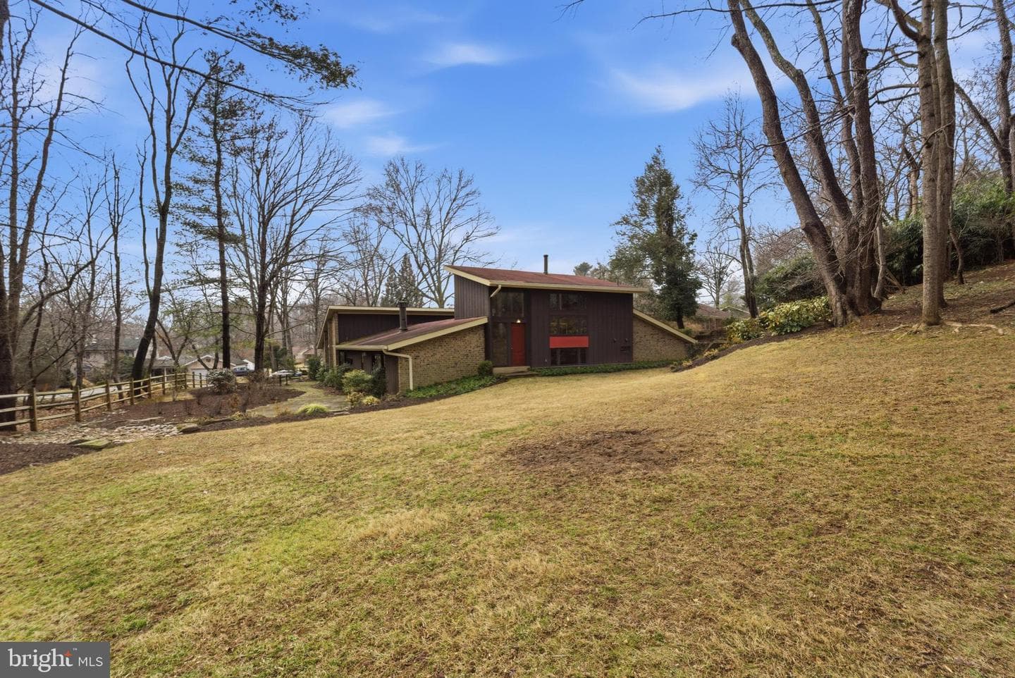 421 Beaumont Road photo 48