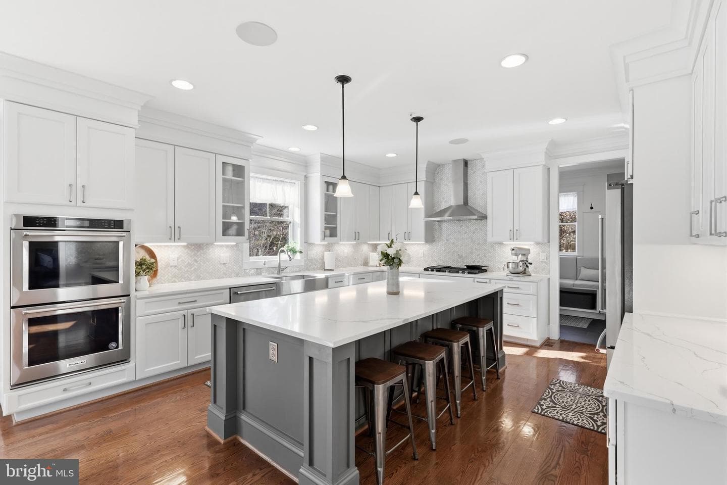 9206 Fernwood Road photo 4