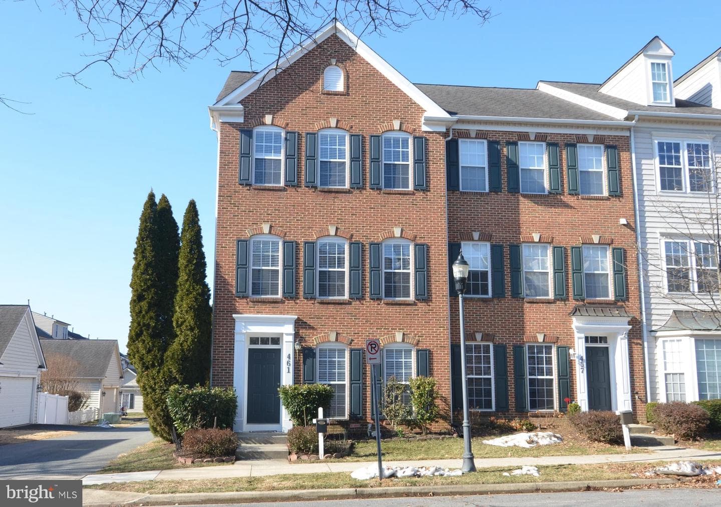 461 Clayhall Street photo 1