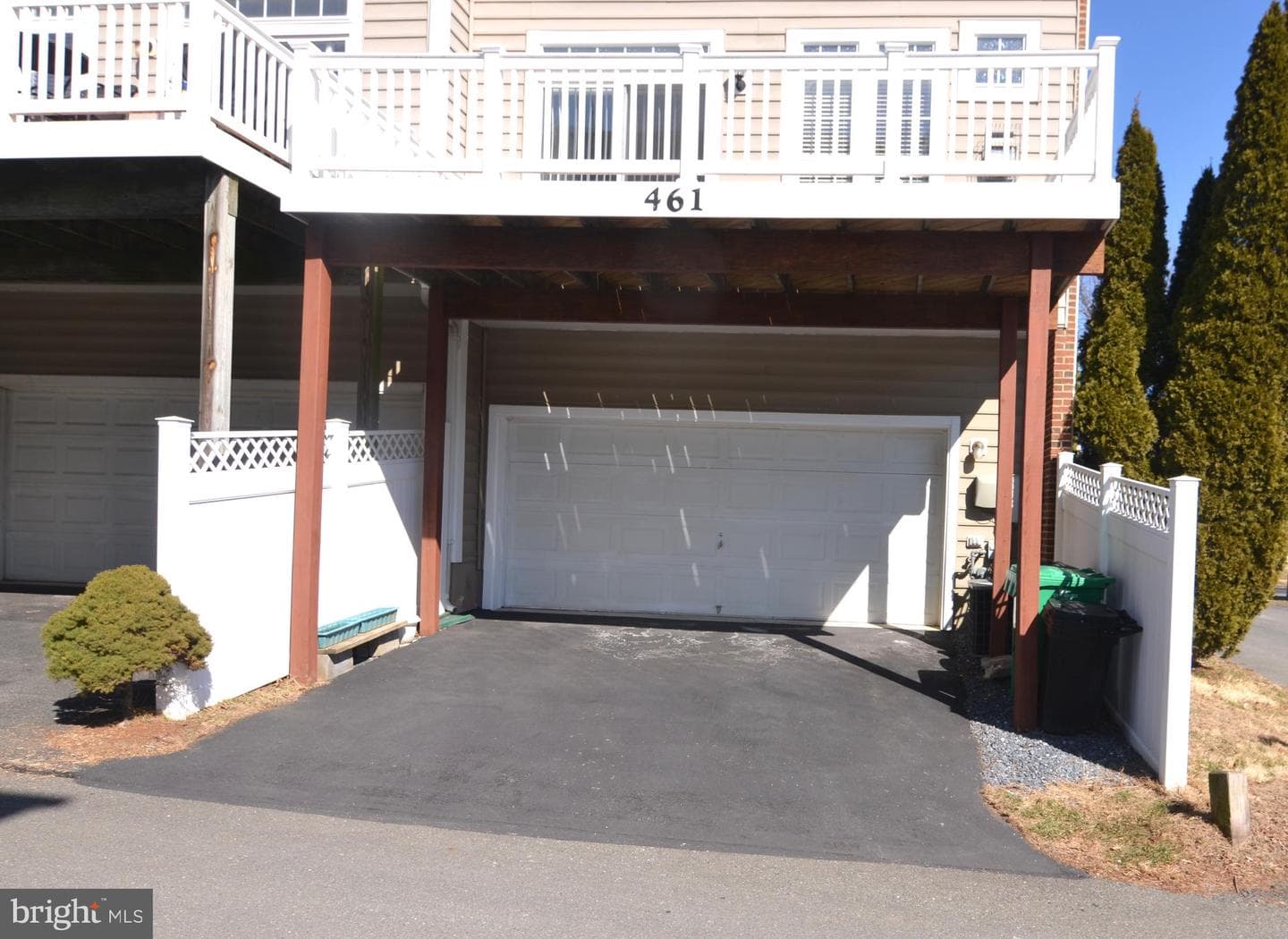 461 Clayhall Street photo 41