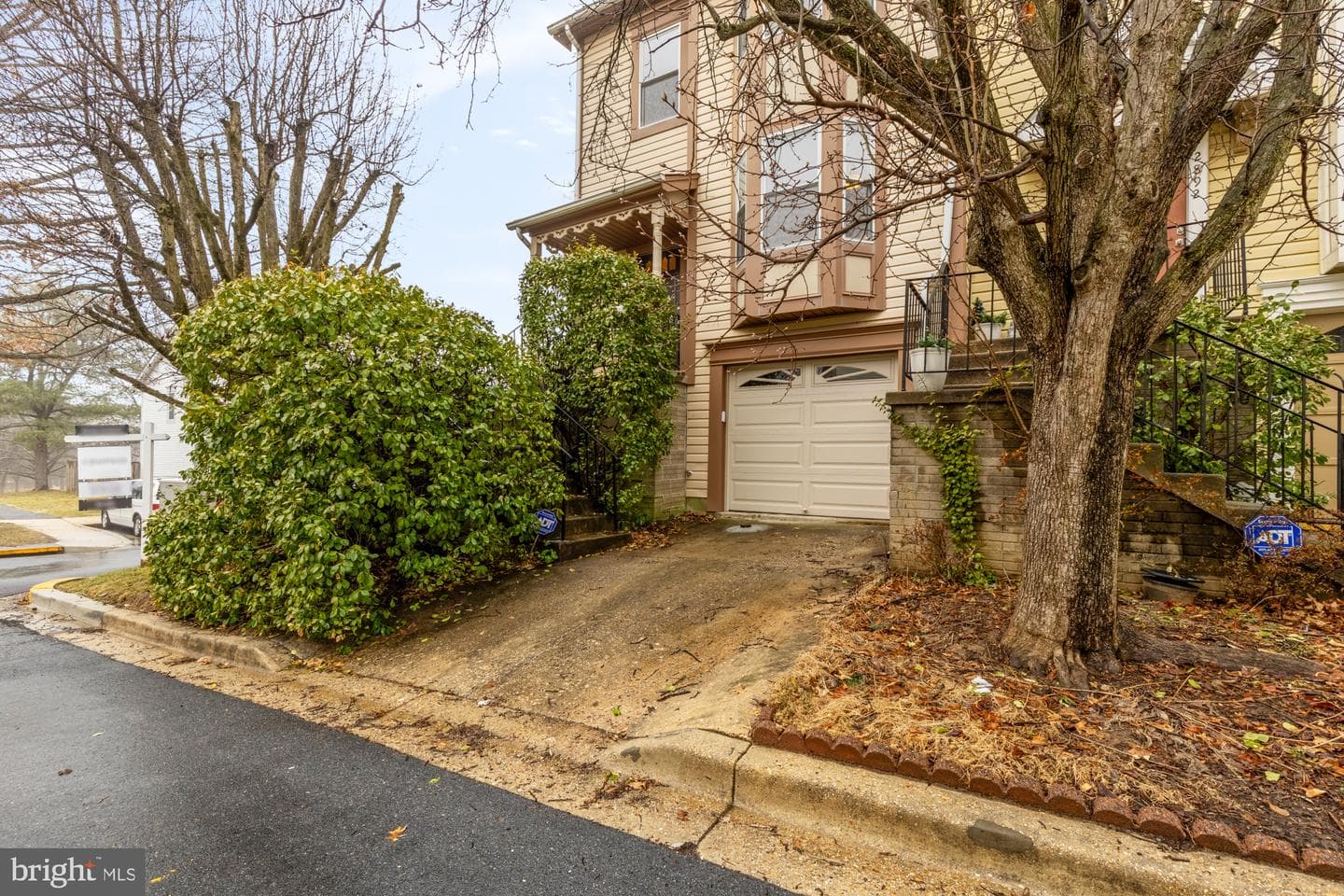 2890 Schoolhouse Circle photo 44