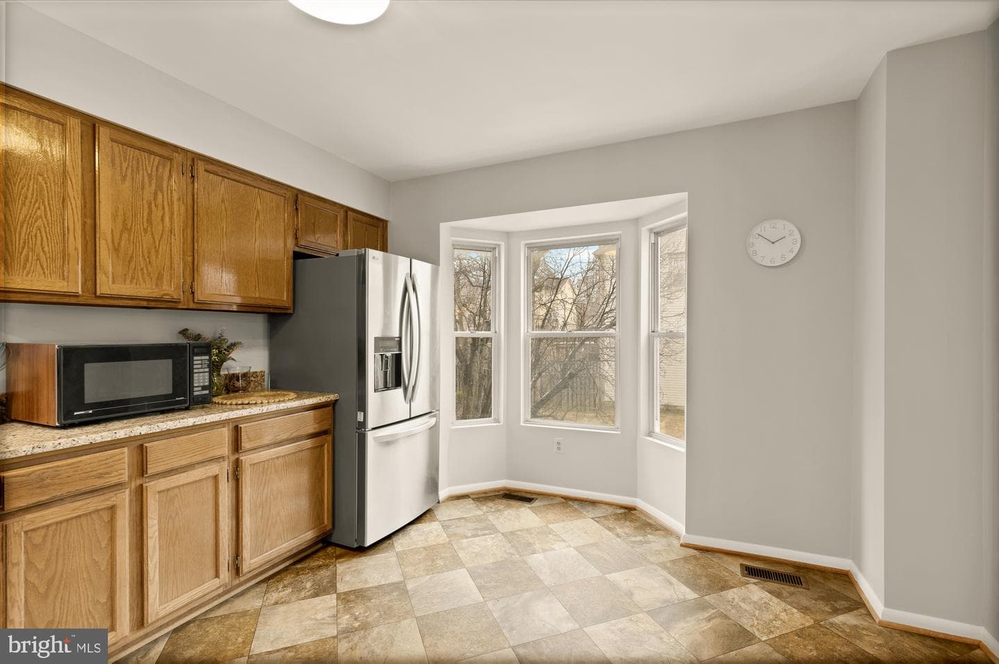2890 Schoolhouse Circle photo 9