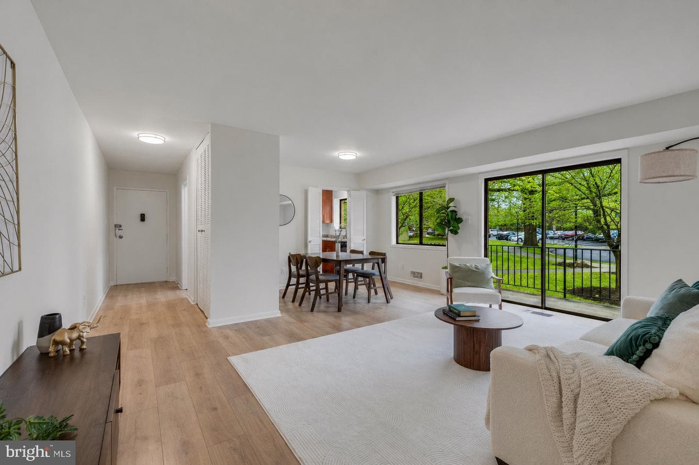 10636 Montrose Avenue #101 photo 10