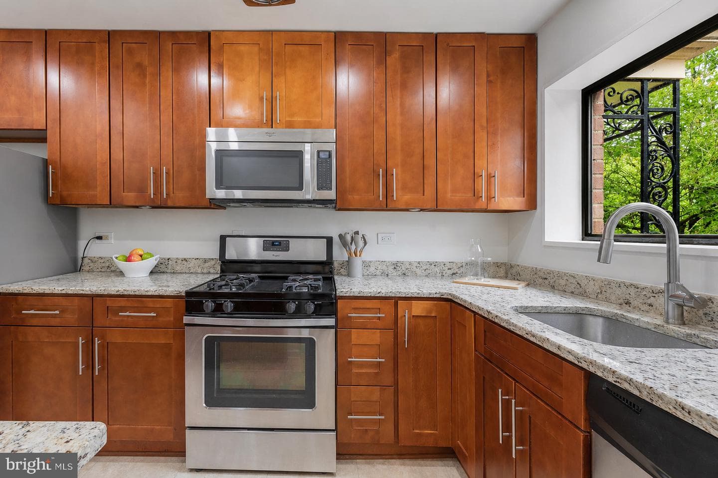 10636 Montrose Avenue #101 photo 5