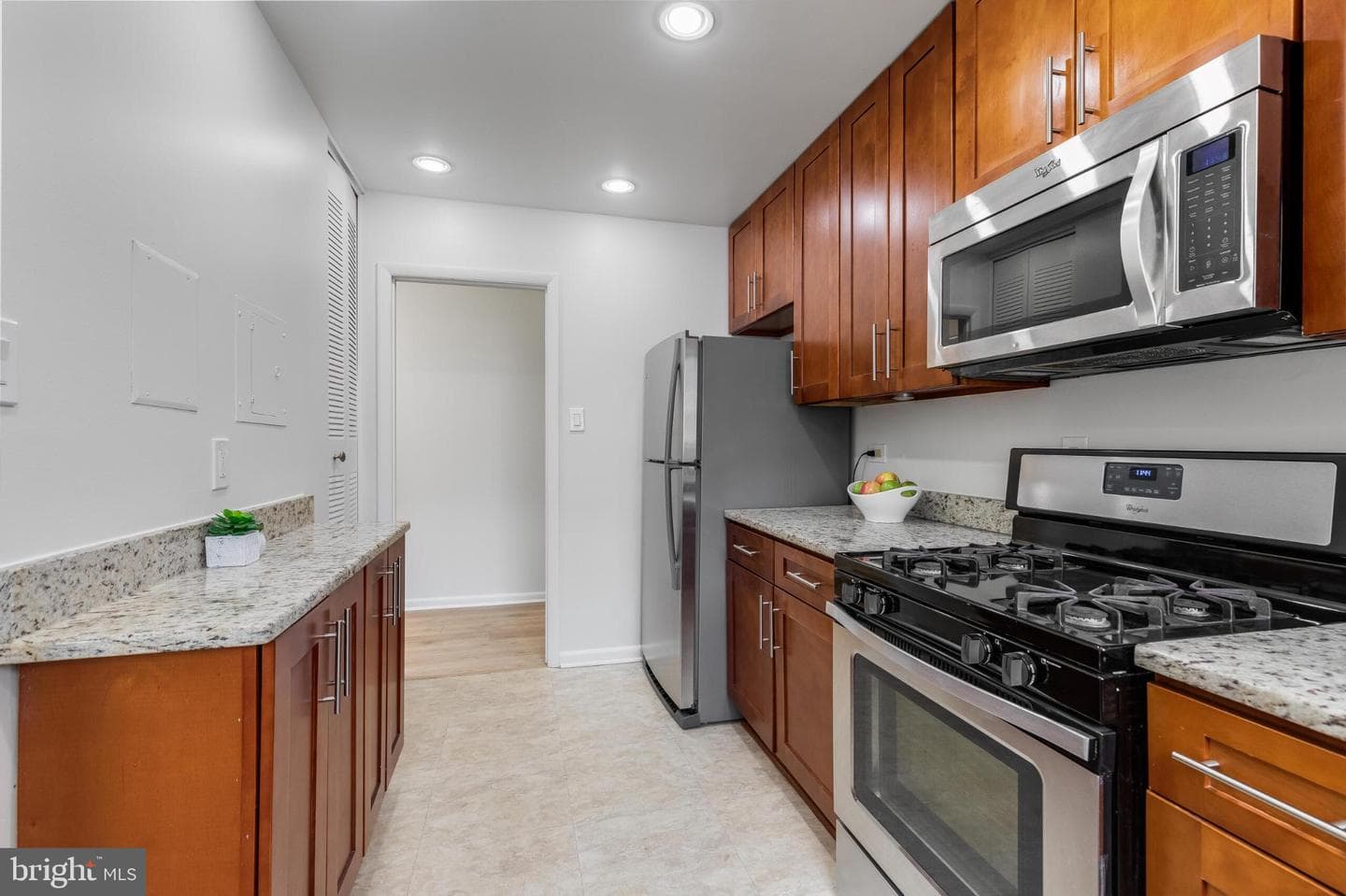 10636 Montrose Avenue #101 photo 6
