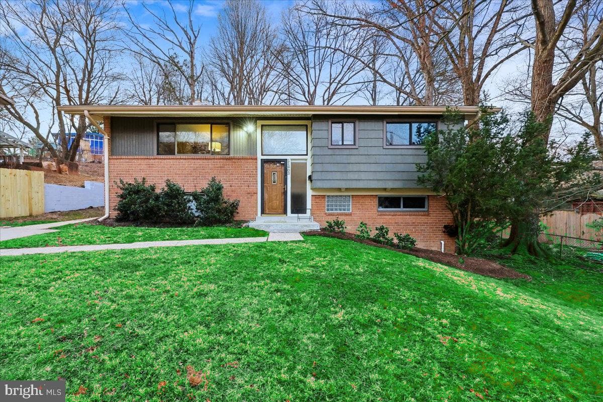 11403 Fairoak Drive
