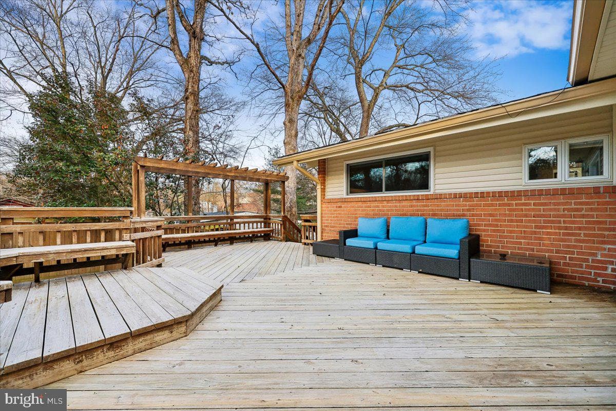 11403 Fairoak Drive photo 11