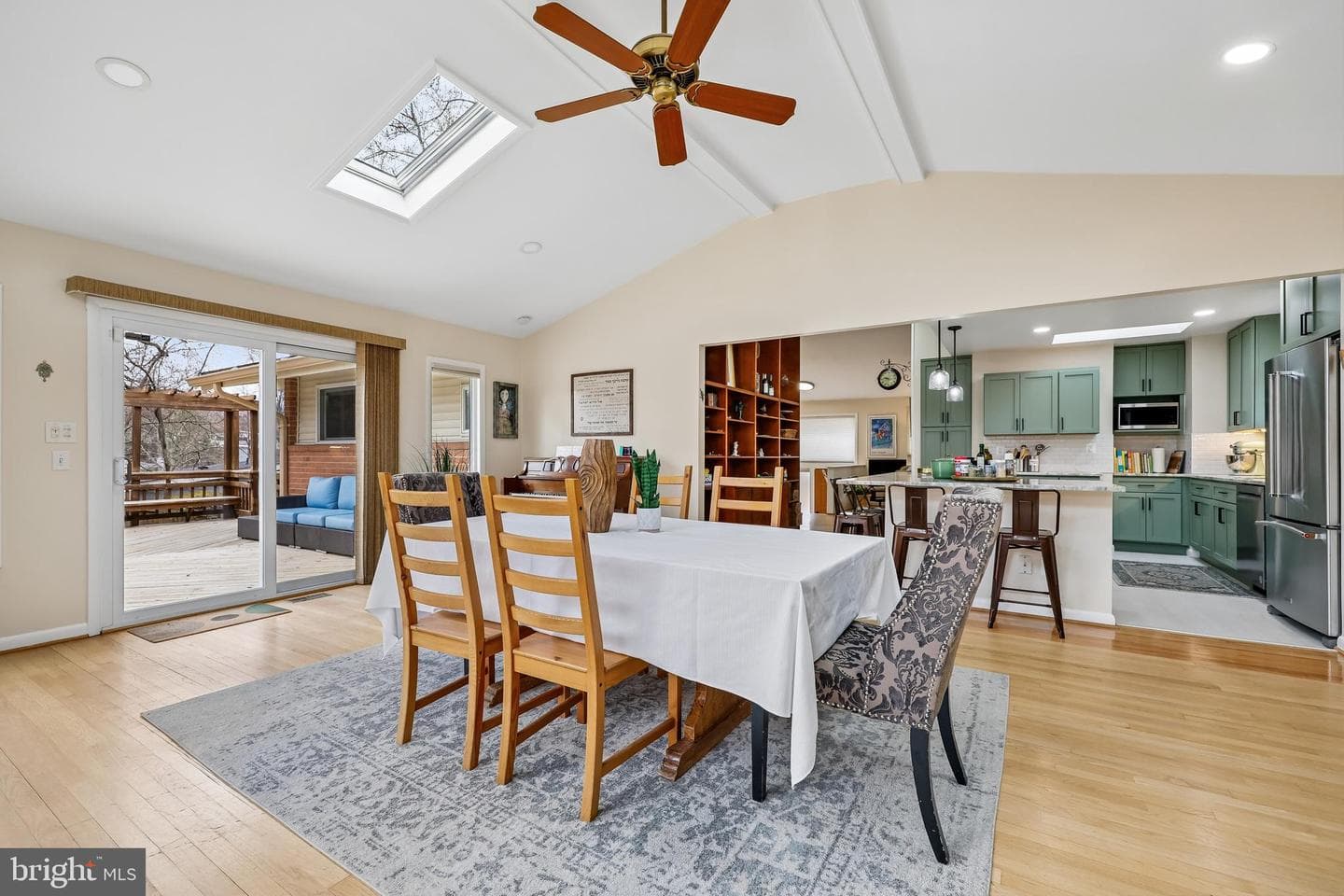 11403 Fairoak Drive photo 9