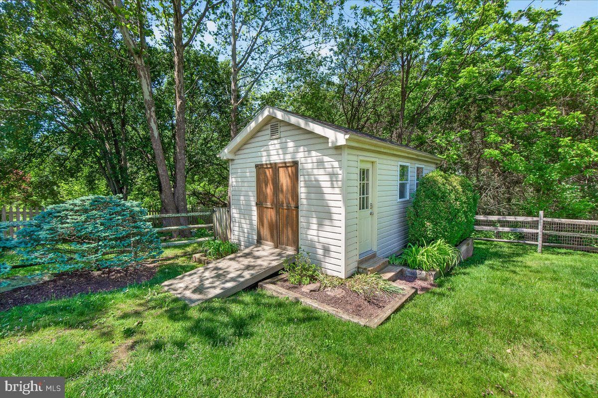 19505 Gray Farm Court photo 25